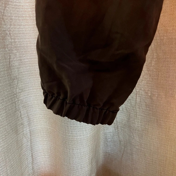 Beautiful excellent condition size medium Silk blend washable pants ,gray - Picture 3 of 5